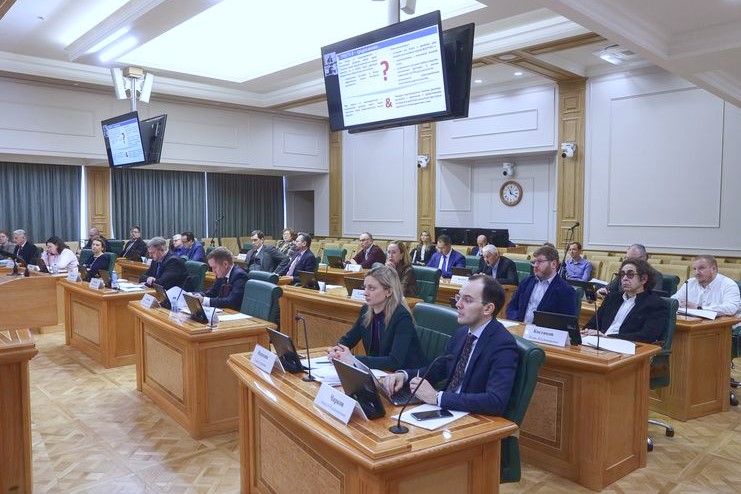 Иллюстрация к новости: В Совете Федерации обсудили права потребителей финансовых услуг